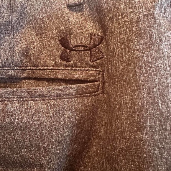 Under Armour Charcoal Men's Flat Front Shorts 34 Waist - Picture 5 of 6